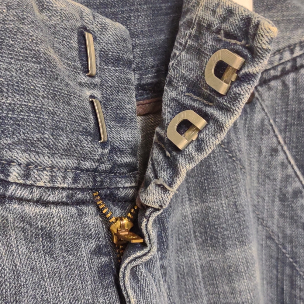 Levi's Blue Women's Dark Wash Straight Leg Denim Jeans Size 30W 32L - Picture 11 of 15